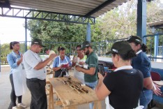 Alunos do SENAR aprendem produzir horta caseira e artesanato em bambu